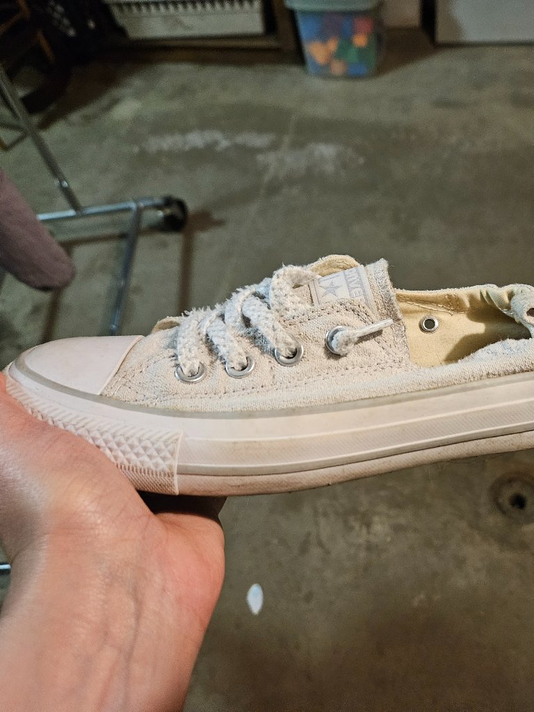 Converse